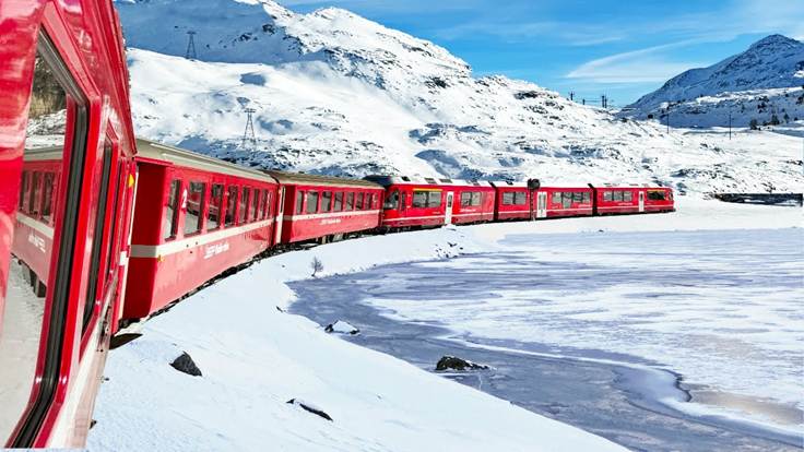 8 Bucket List Train Rides You Should Take at Least Once in Your Life 1 8 Bucket List Train Rides You Should Take at Least Once in Your Life 1